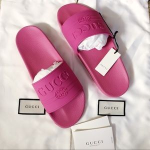 Gucci Logo Rubber Slides - Hot Pink / Fushia